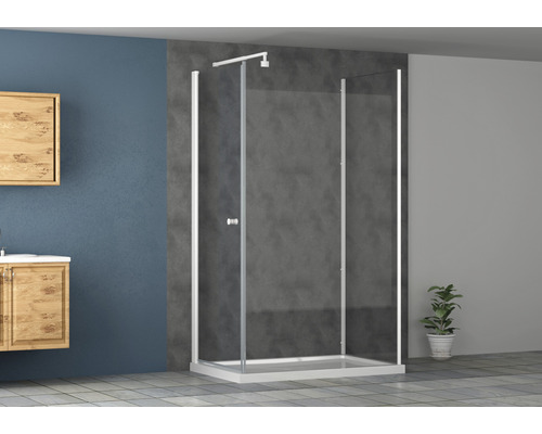 Sprchovací kút s rohovým vstupom v kúpeľni.