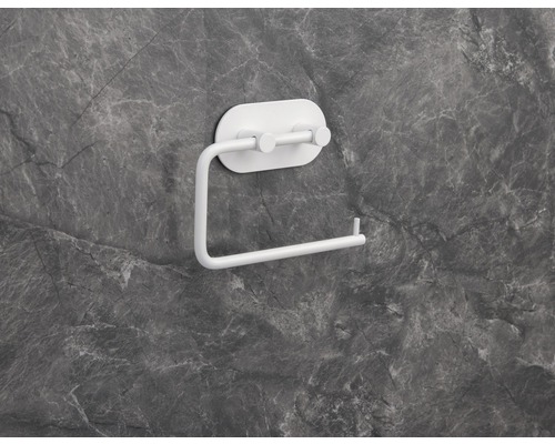 Držiak na uteráky do kúpeľne na montáž na stenu