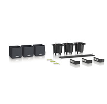 Tri štvorcové kvetináče so zavlažovacím systémom a príslušenstvom