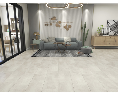 Obývacia izba s pohovkou, stolom, komodou a dekoráciami, ktorá ponúka svetlé a organizované prostredie.