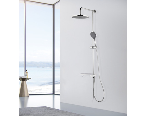 Sprchový systém s hlavovou a ručnou sprchou na sprchovej tyči s poličkou