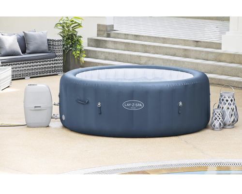 Nafukovacia vírivka s filtračným čerpadlom vo vonkajšom prostredí