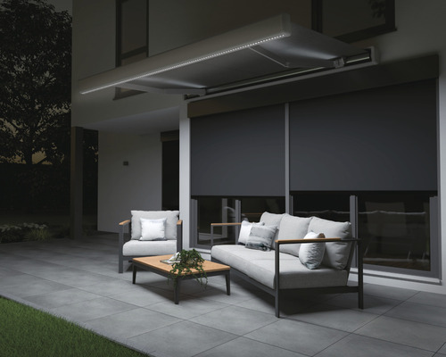 Kryté patio s posedením a roletami