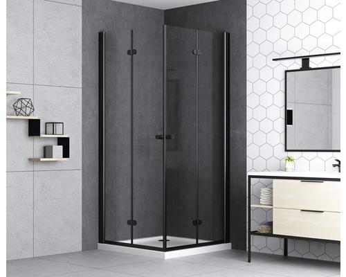 Rohová sprcha s čiernym rámom v modernej kúpeľni