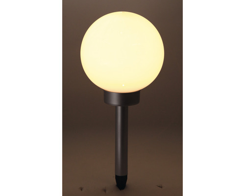 Záhradná lampa so zemným hrotom a guľovým tienidlom