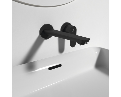 Nástenná armatúra s umývadlom a logom Ideal Standard