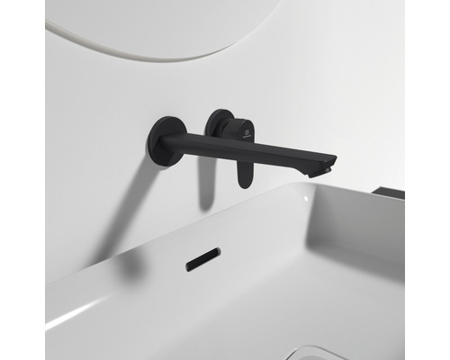 Nástenná batéria s umývadlom