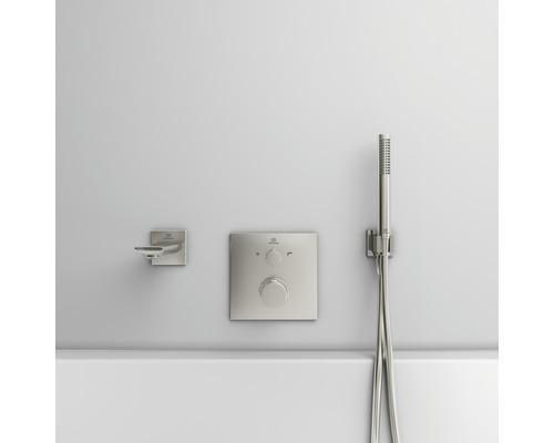 Vaňová batéria na omietku s ručnou sprchou a ovládacím prvkom