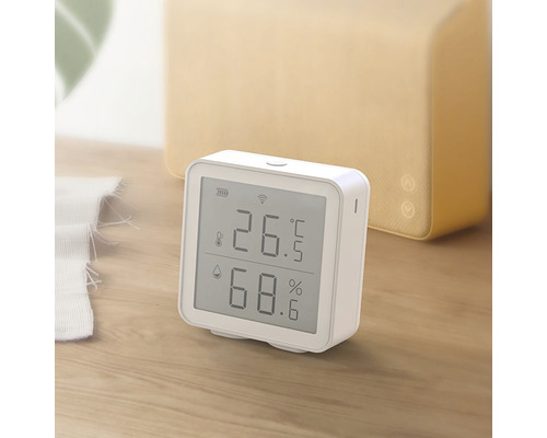 Digitálny teplomer a vlhkomer na meranie teploty a vlhkosti vzduchu.