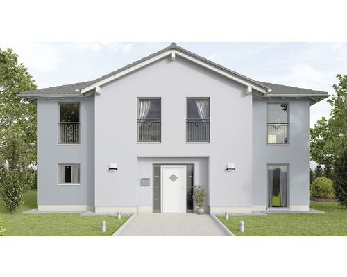 Pohľad na poschodový rodinný dom so vstupnými dverami a oknami