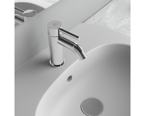 Umývadlová batéria v kúpeľni