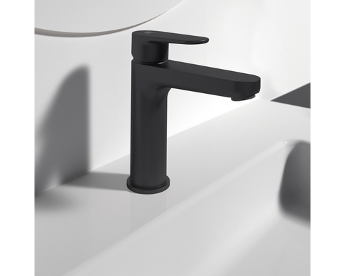 Čierna umývadlová páková batéria