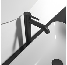 Umývadlová batéria v kúpeľni