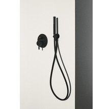 Podomietková sprchová batéria s ručnou sprchou na stene