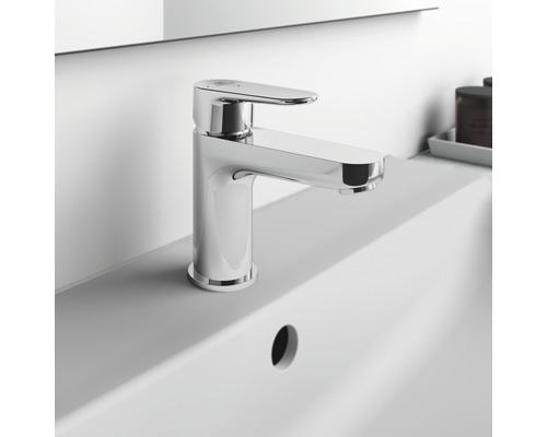 Umývadlová batéria na umývadle