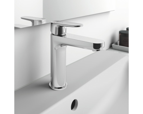 Chrómovaná umývadlová batéria na umývadle