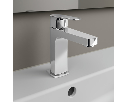 Umývadlová batéria z kovu