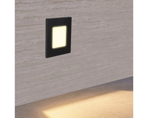 Štvorcové vonkajšie nástenné svietidlo na stene