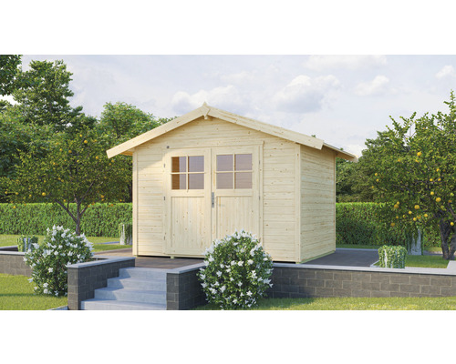 Drevený záhradný domček s dvojkrídlovými dverami a oknami v záhrade