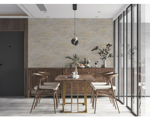 Jedáleň s dreveným stolom, stoličkami a príborníkom