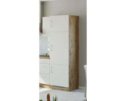 Kuchynská skrinka s drevenou štruktúrou a bielymi čelami