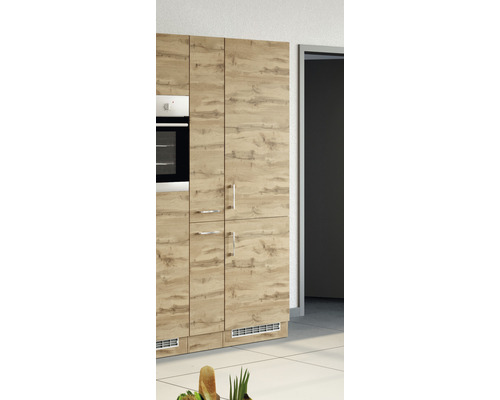 Kuchynská skrinka s drevenou štruktúrou a rúrou