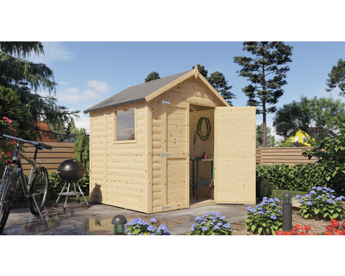 Drevený záhradný domček s otvorenými dverami, oknom a náradím