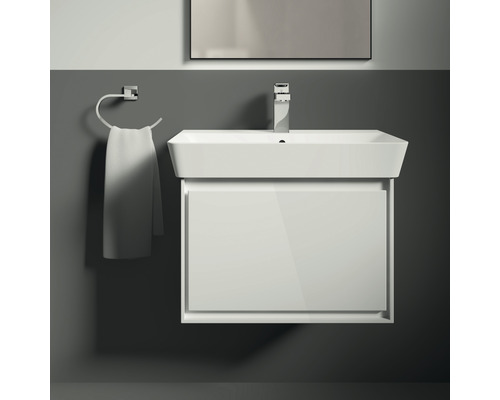 Skrinka pod umývadlo s umývadlom, batériou a držiakom na uteráky v kúpeľni