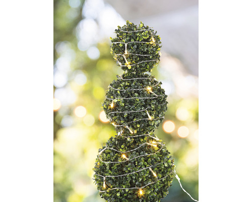 Dekoratívna buxusová guľa s osvetlením pre vonkajšie použitie