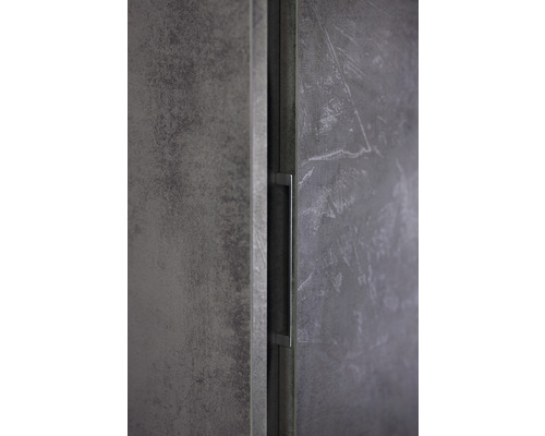 Detail posuvných dverí s madlom