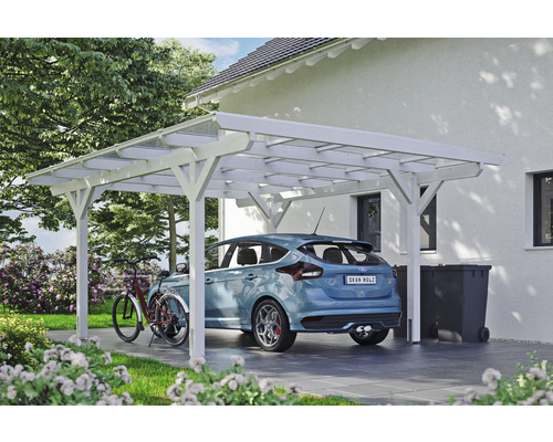 Prístrešok na auto SKAN HOLZ Odenwald vr. kotiev na stĺpiky, 428 x 541 cm, biely Biely drevený carport s autom a bicyklom v záhrade.