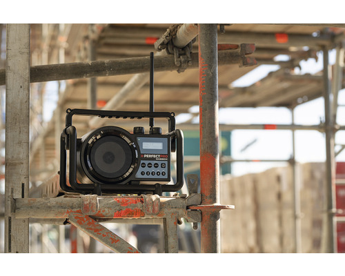 Stavebné rádio na lešení