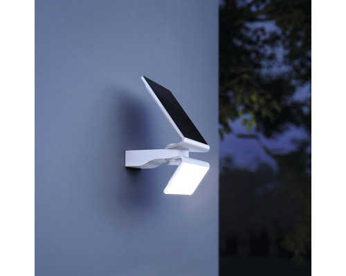 Solárne svietidlo na montáž na stenu s LED
