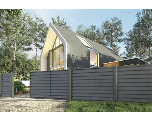 Moderný dom s plotom vonku