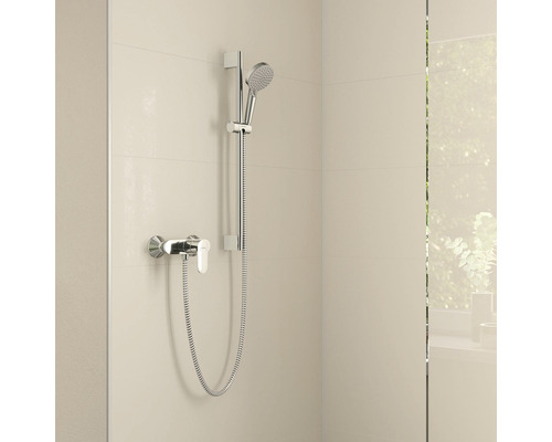 Sprchová súprava s ručnou sprchou a termostatickou batériou na stene
