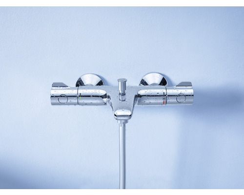Nástenná sprchová batéria z kovu
