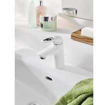 Umývadlová batéria GROHE Eurostyle DN15 33558LS3 biela