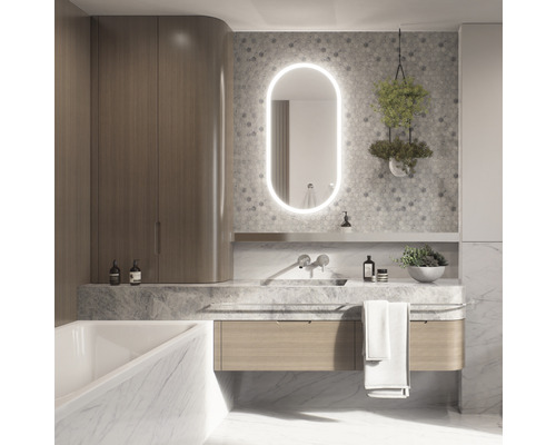 Kúpeľňa s umývadlom, zrkadlom s osvetlením, batériou a vaňou