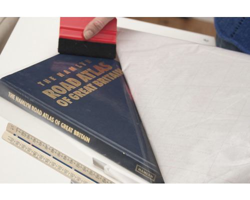 Kniha Hamlyn Road Atlas of Great Britain so stierkou a pravítkom