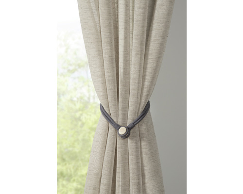 Záclona so sivou páskou na závesy
