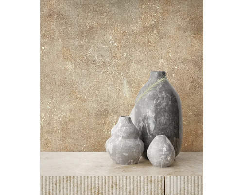 Dekoratívne sivé kamenné vázy na stole