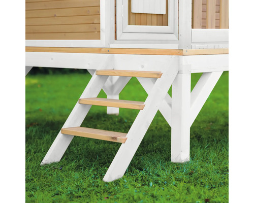 Drevené schody pre detský domček