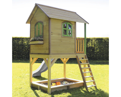 Drevený hrací domček s pieskoviskom a šmýkačkou do záhrady