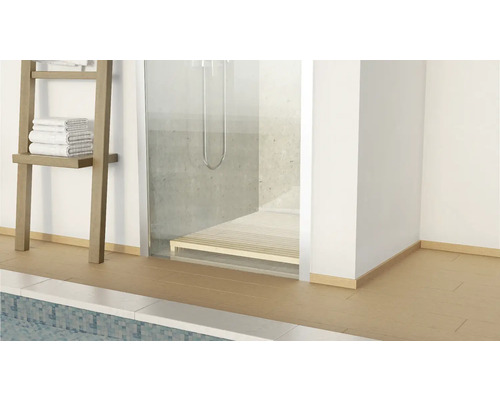 Kúpeľňa so sprchou, rebríkom na uteráky a dlažbou