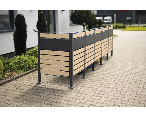 Kôš na odpadky s dreveným obkladom vonku