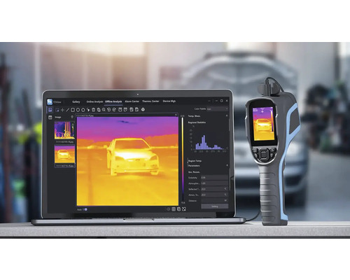 Notebook s termografickým softvérom a termokamera na teplotnú analýzu.