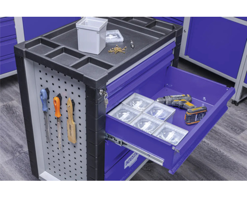 Dielenský vozík s náradím a zásuvkami