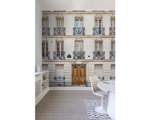 Foto tapeta s motívom fasády vo svetlej miestnosti