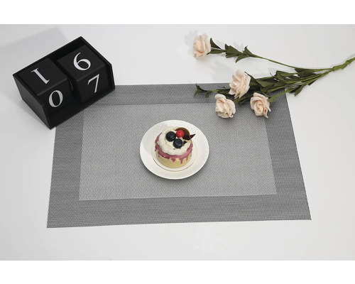 Prestieranie s tortou a dekoráciou