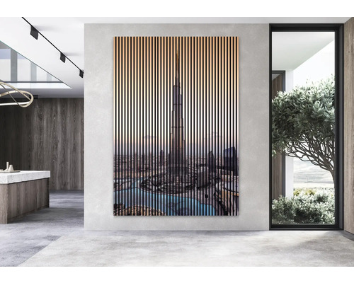 Dekoratívny nástenný panel s motívom mesta v modernom priestore.